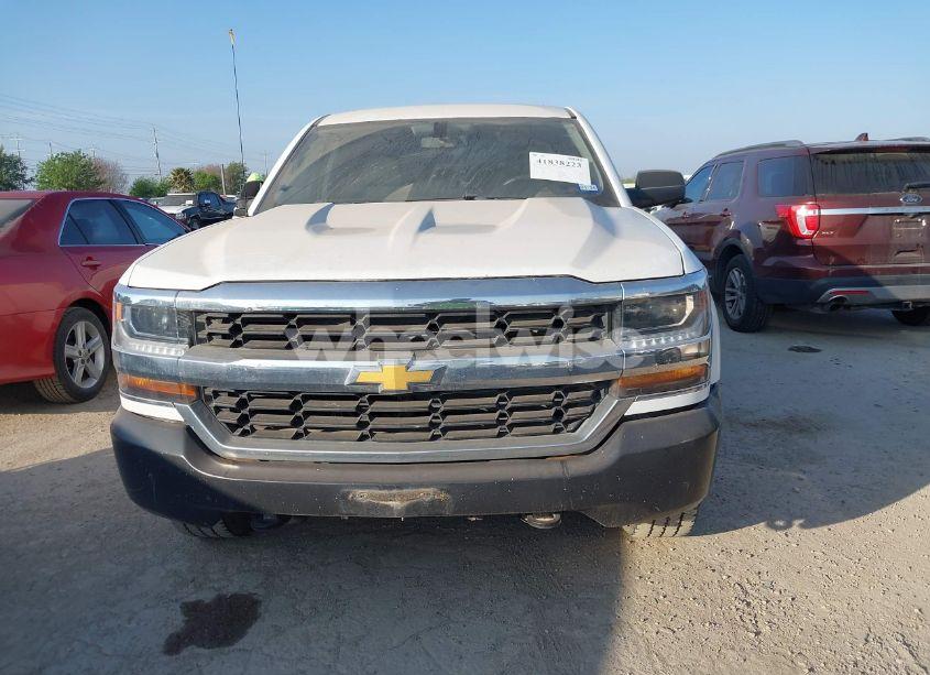 Photo 12 of 2019 Chevrolet Silverado 1500 LD WT (VIN 2GCVKNEC0K1160970)
