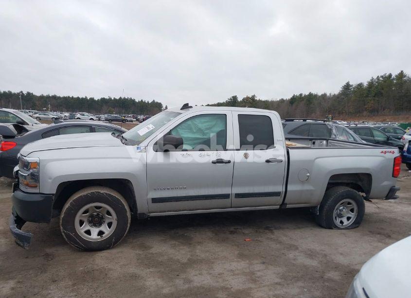 Photo 14 of 2019 Chevrolet Silverado 1500 LD WT (VIN 2GCVKNEC1K1126472)