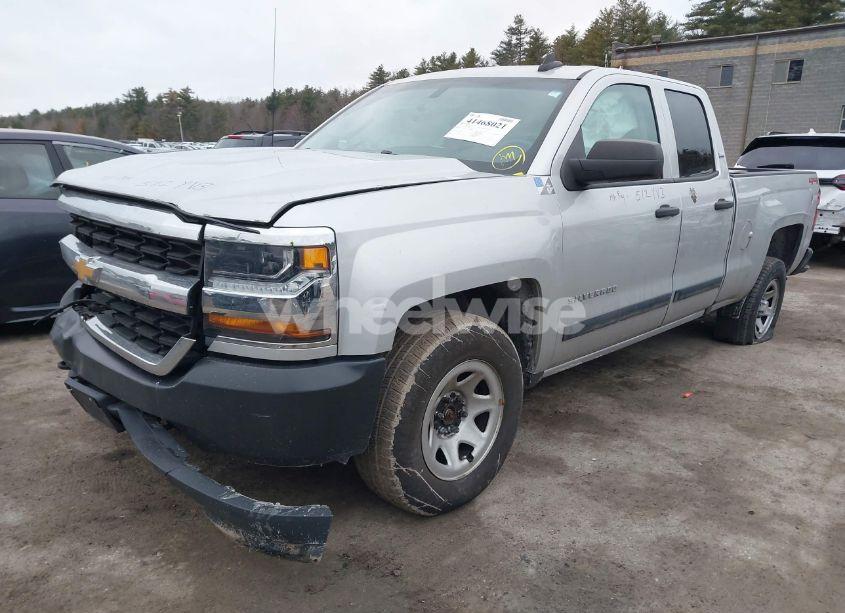 Photo 2 of 2019 Chevrolet Silverado 1500 LD WT (VIN 2GCVKNEC1K1126472)