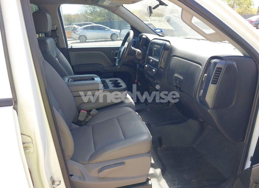 Photo 5 of 2019 Chevrolet Silverado 1500 LD WT (VIN 2GCVKNEC1K1159844)