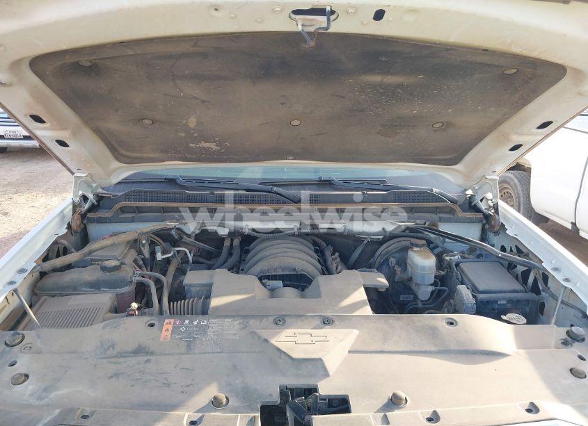 Photo 10 of 2019 Chevrolet Silverado 1500 LD WT (VIN 2GCVKNEC1K1160587)