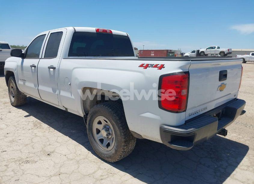 Photo 3 of 2019 Chevrolet Silverado 1500 LD WT (VIN 2GCVKNEC2K1160727)