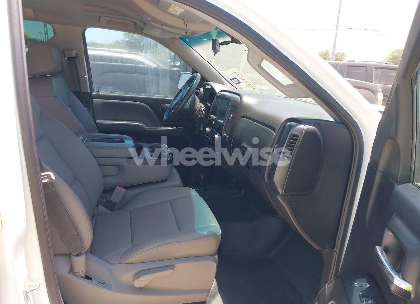 Photo 5 of 2019 Chevrolet Silverado 1500 LD WT (VIN 2GCVKNEC2K1160727)