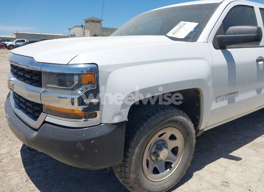 Photo 6 of 2019 Chevrolet Silverado 1500 LD WT (VIN 2GCVKNEC2K1160727)