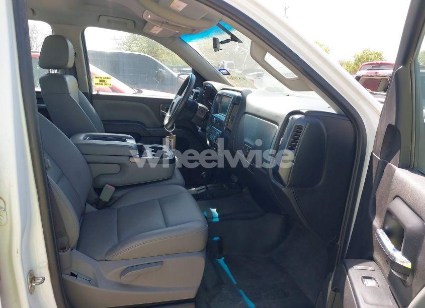 Photo 5 of 2019 Chevrolet Silverado 1500 LD WT (VIN 2GCVKNEC3K1163409)