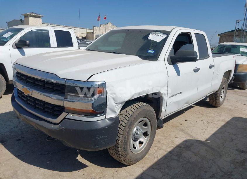 Photo 2 of 2019 Chevrolet Silverado 1500 LD WT (VIN 2GCVKNEC4K1159580)