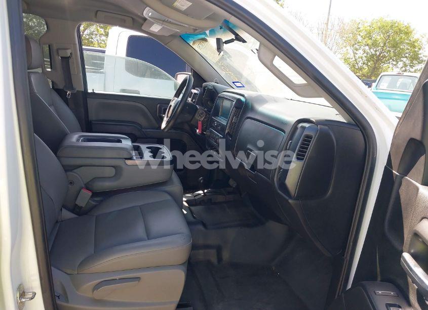 Photo 5 of 2019 Chevrolet Silverado 1500 LD WT (VIN 2GCVKNEC4K1159580)