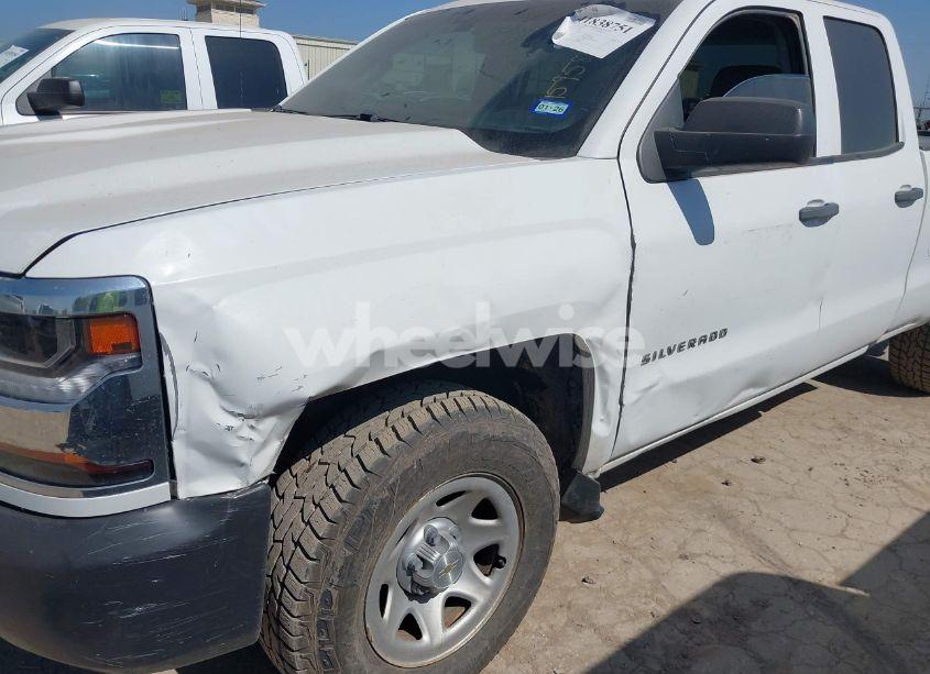 Photo 6 of 2019 Chevrolet Silverado 1500 LD WT (VIN 2GCVKNEC4K1159580)