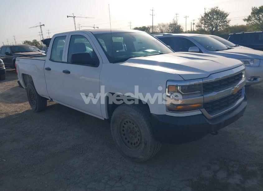 2019 Chevrolet Silverado 1500 LD WT (VIN 2GCVKNEC5K1163637) main photo
