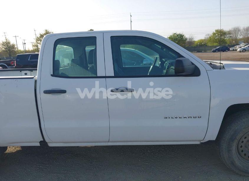 Photo 13 of 2019 Chevrolet Silverado 1500 LD WT (VIN 2GCVKNEC5K1163637)