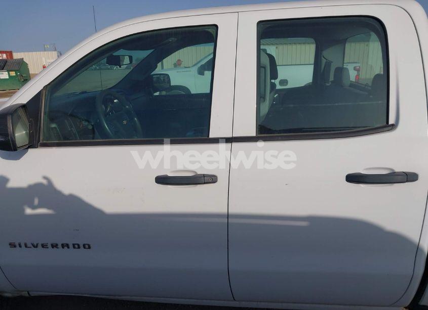 Photo 14 of 2019 Chevrolet Silverado 1500 LD WT (VIN 2GCVKNEC5K1163637)