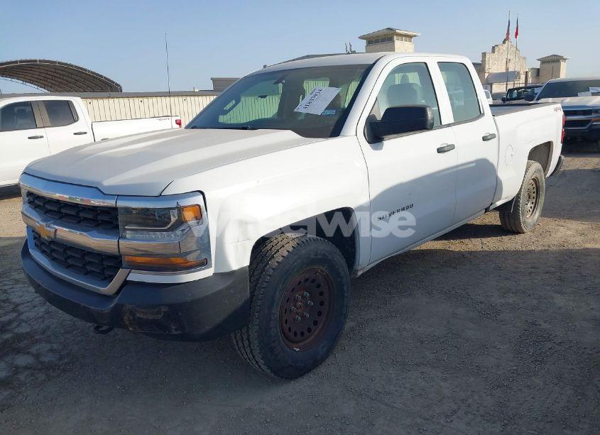 Photo 2 of 2019 Chevrolet Silverado 1500 LD WT (VIN 2GCVKNEC5K1163637)