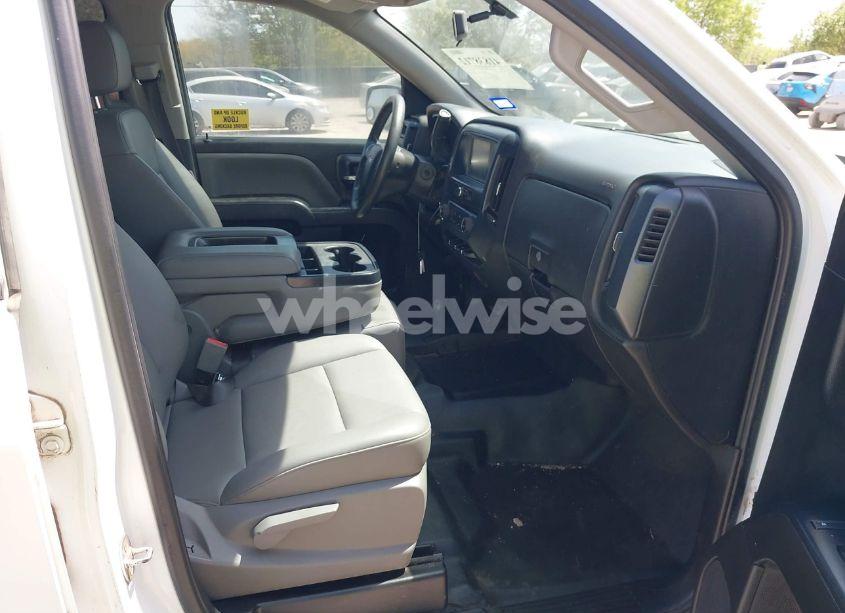 Photo 5 of 2019 Chevrolet Silverado 1500 LD WT (VIN 2GCVKNEC7K1160643)