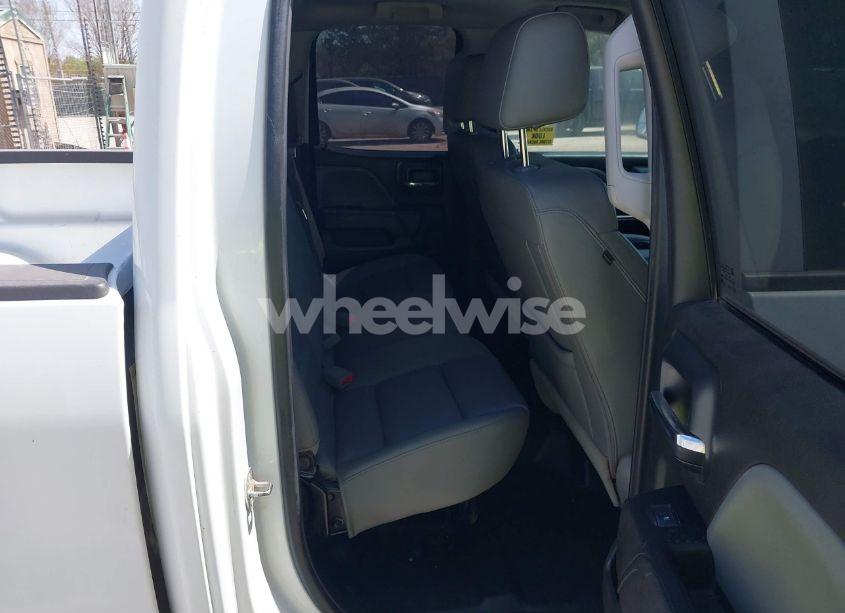 Photo 8 of 2019 Chevrolet Silverado 1500 LD WT (VIN 2GCVKNEC7K1160643)