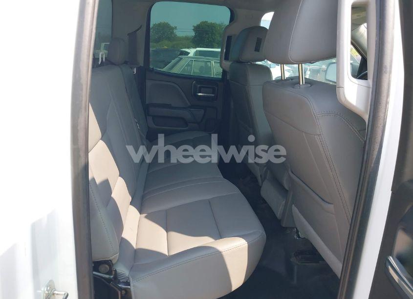 Photo 8 of 2019 Chevrolet Silverado 1500 LD WT (VIN 2GCVKNEC7K1161016)