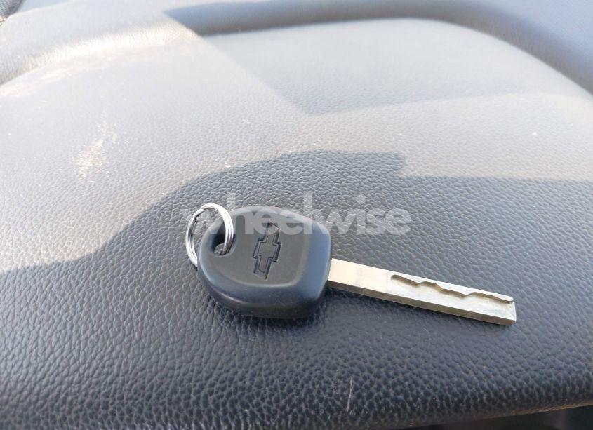 Photo 11 of 2019 Chevrolet Silverado 1500 LD WT (VIN 2GCVKNEC8K1160103)