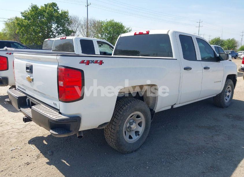 Photo 4 of 2019 Chevrolet Silverado 1500 LD WT (VIN 2GCVKNEC8K1160103)