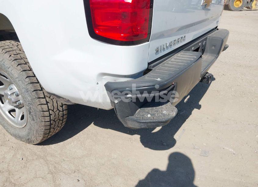 Photo 6 of 2019 Chevrolet Silverado 1500 LD WT (VIN 2GCVKNEC8K1160103)