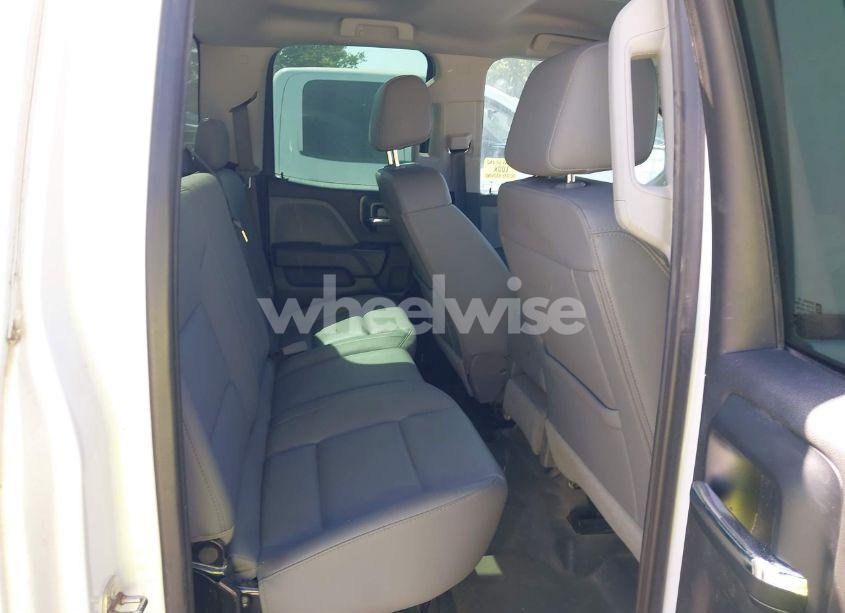 Photo 8 of 2019 Chevrolet Silverado 1500 LD WT (VIN 2GCVKNEC8K1160103)