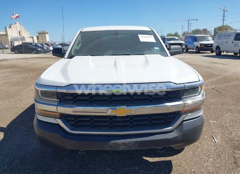 Photo 12 of 2019 Chevrolet Silverado 1500 LD WT (VIN 2GCVKNEC8K1160988)
