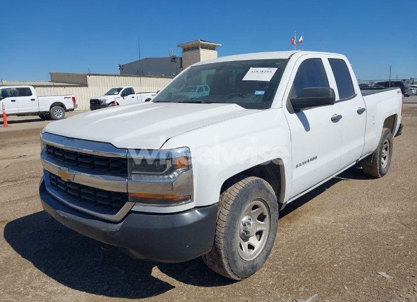 Photo 6 of 2019 Chevrolet Silverado 1500 LD WT (VIN 2GCVKNEC8K1160988)