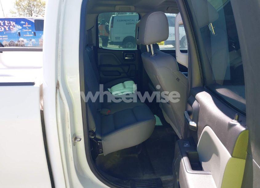 Photo 8 of 2019 Chevrolet Silverado 1500 LD WT (VIN 2GCVKNEC8K1160988)