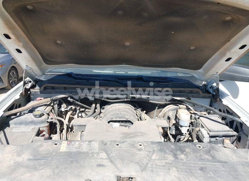 Photo 10 of 2019 Chevrolet Silverado 1500 LD WT (VIN 2GCVKNEC9K1160059)