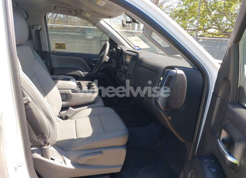 Photo 5 of 2019 Chevrolet Silverado 1500 LD WT (VIN 2GCVKNEC9K1160059)