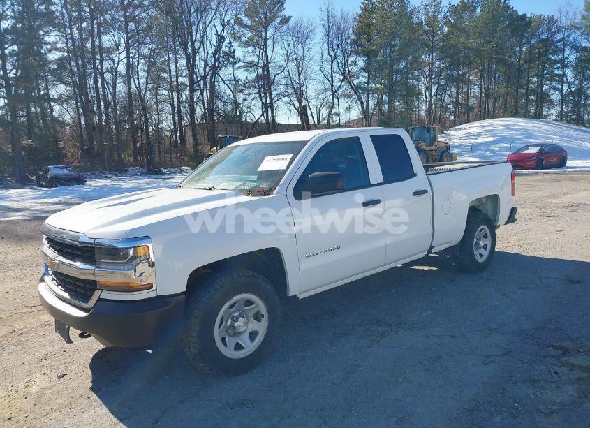 Photo 2 of 2019 Chevrolet Silverado 1500 LD WT (VIN 2GCVKNEC9K1216582)