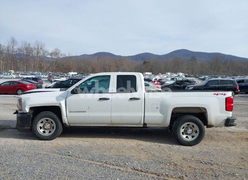 Photo 15 of 2019 Chevrolet Silverado 1500 LD WT (VIN 2GCVKNEC9K1217697)