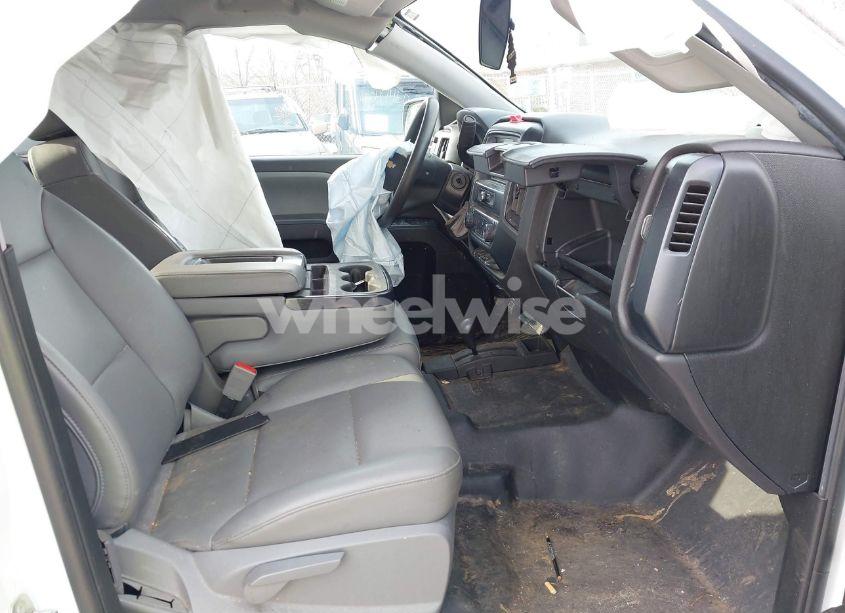 Photo 5 of 2019 Chevrolet Silverado 1500 LD WT (VIN 2GCVKNEC9K1217697)