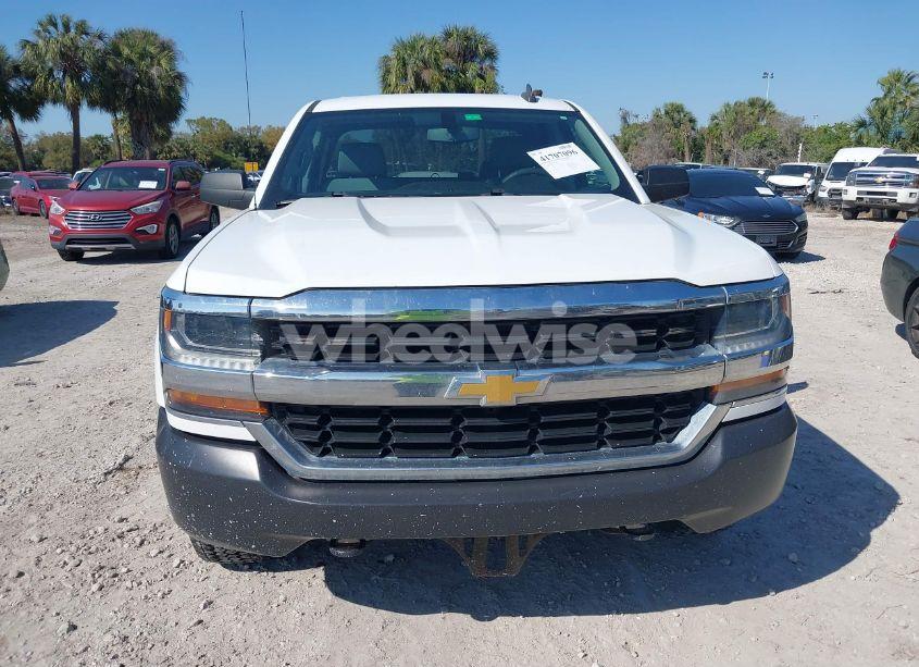 Photo 12 of 2019 Chevrolet Silverado 1500 LD WT (VIN 2GCVKNECXK1121058)