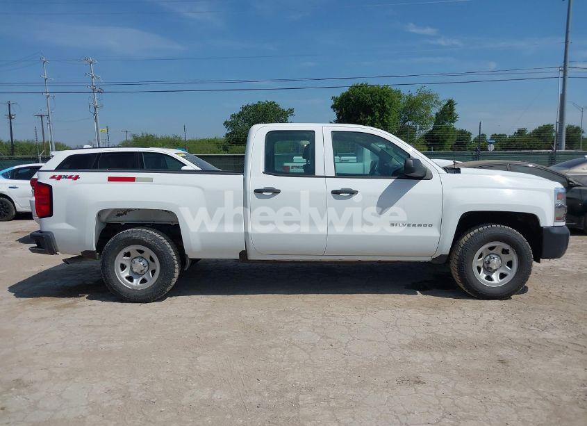 Photo 13 of 2019 Chevrolet Silverado 1500 LD WT (VIN 2GCVKNECXK1164038)