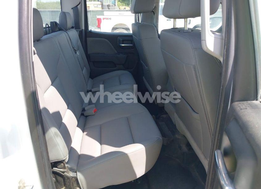 Photo 8 of 2019 Chevrolet Silverado 1500 LD WT (VIN 2GCVKNECXK1164038)