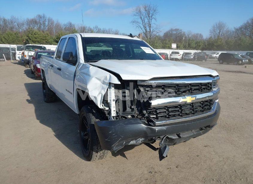 2019 Chevrolet Silverado 1500 LD WT (VIN 2GCVKNECXK1194124) main photo