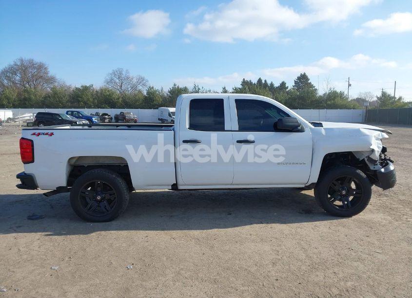 Photo 13 of 2019 Chevrolet Silverado 1500 LD WT (VIN 2GCVKNECXK1194124)