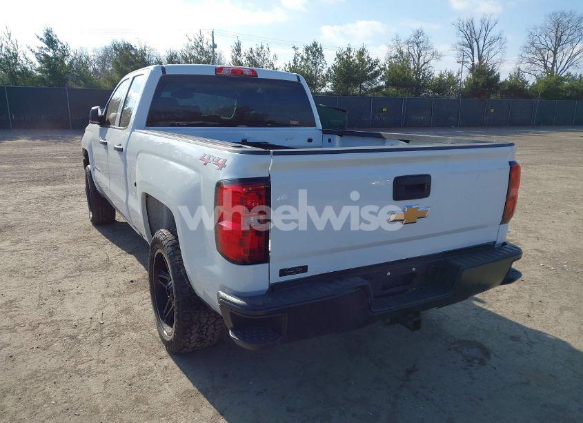 Photo 3 of 2019 Chevrolet Silverado 1500 LD WT (VIN 2GCVKNECXK1194124)