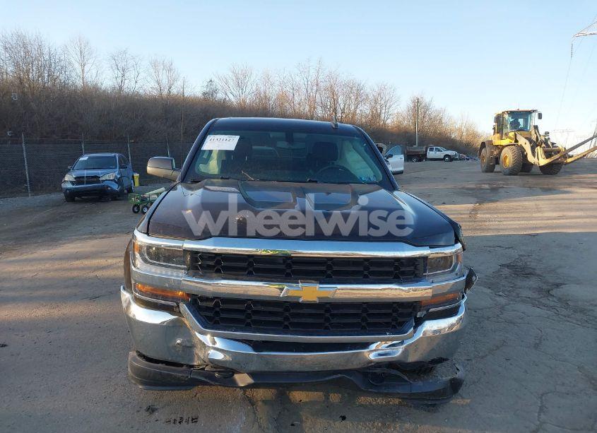 Photo 12 of 2019 Chevrolet Silverado 1500 LD LT (VIN 2GCVKPEC0K1103888)