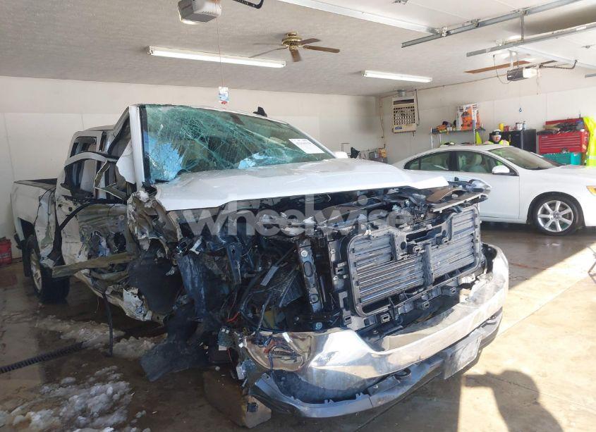 2019 Chevrolet Silverado 1500 LD LT (VIN 2GCVKPEC0K1109707) main photo