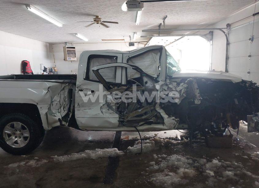 Photo 14 of 2019 Chevrolet Silverado 1500 LD LT (VIN 2GCVKPEC0K1109707)