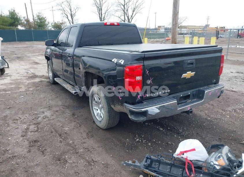 Photo 3 of 2019 Chevrolet Silverado 1500 LD LT (VIN 2GCVKPEC0K1142254)
