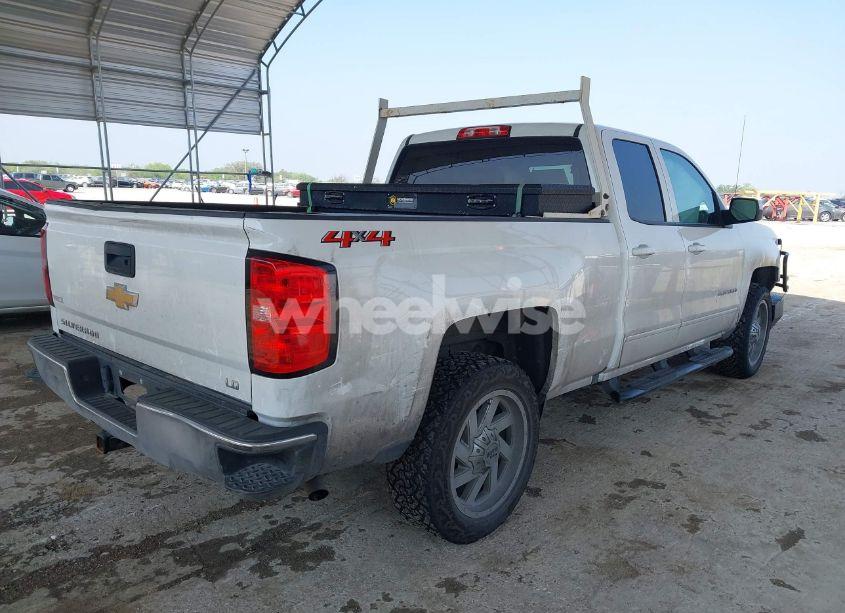 Photo 4 of 2019 Chevrolet Silverado 1500 LD LT (VIN 2GCVKPEC0K1182222)