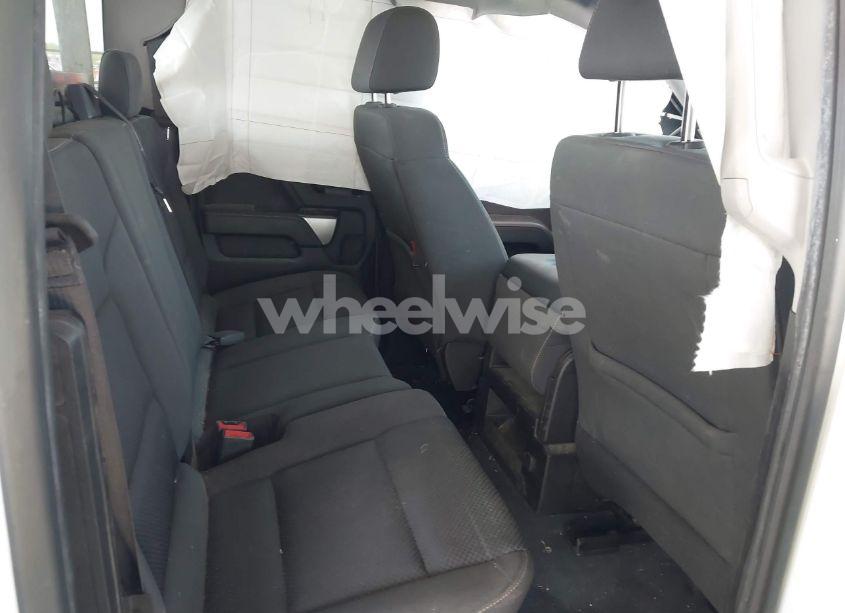 Photo 8 of 2019 Chevrolet Silverado 1500 LD LT (VIN 2GCVKPEC0K1182222)