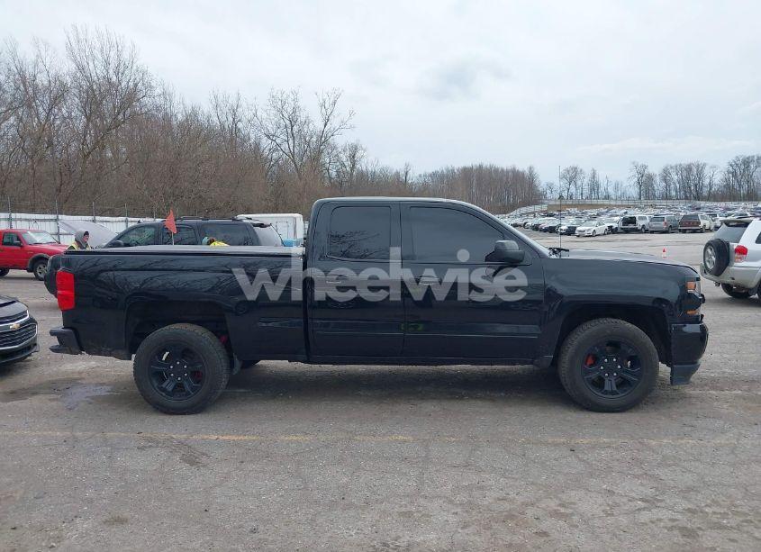 Photo 13 of 2019 Chevrolet Silverado 1500 LD LT (VIN 2GCVKPEC0K1193463)
