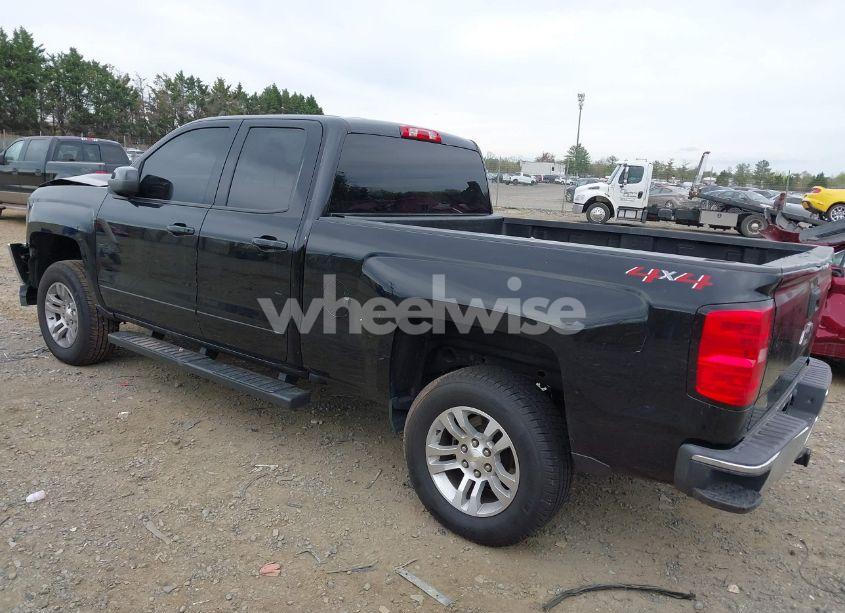 Photo 3 of 2019 Chevrolet Silverado 1500 LD LT (VIN 2GCVKPEC1K1128072)