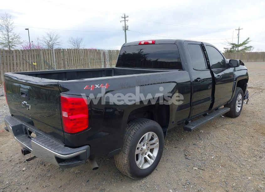 Photo 4 of 2019 Chevrolet Silverado 1500 LD LT (VIN 2GCVKPEC1K1128072)