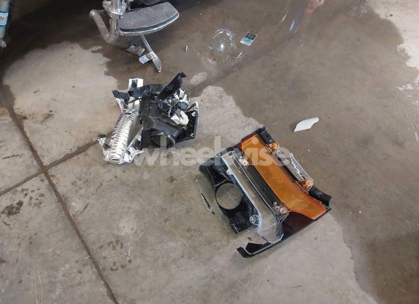 Photo 12 of 2019 Chevrolet Silverado 1500 LD LT (VIN 2GCVKPEC1K1178146)