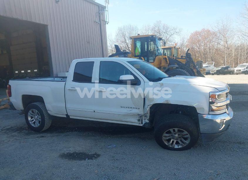 Photo 14 of 2019 Chevrolet Silverado 1500 LD LT (VIN 2GCVKPEC1K1187235)