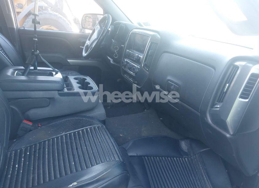 Photo 5 of 2019 Chevrolet Silverado 1500 LD LT (VIN 2GCVKPEC1K1187235)