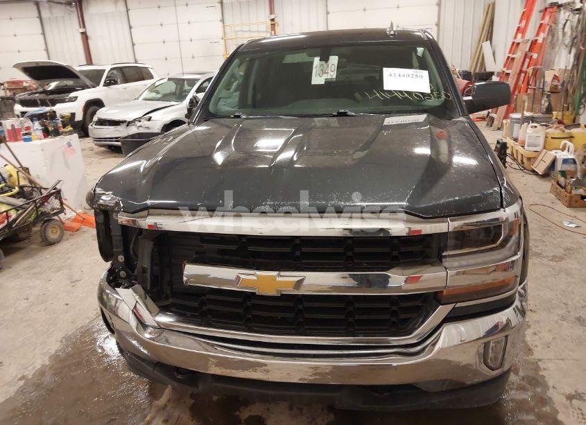 Photo 13 of 2019 Chevrolet Silverado 1500 LD LT (VIN 2GCVKPEC1K1197537)